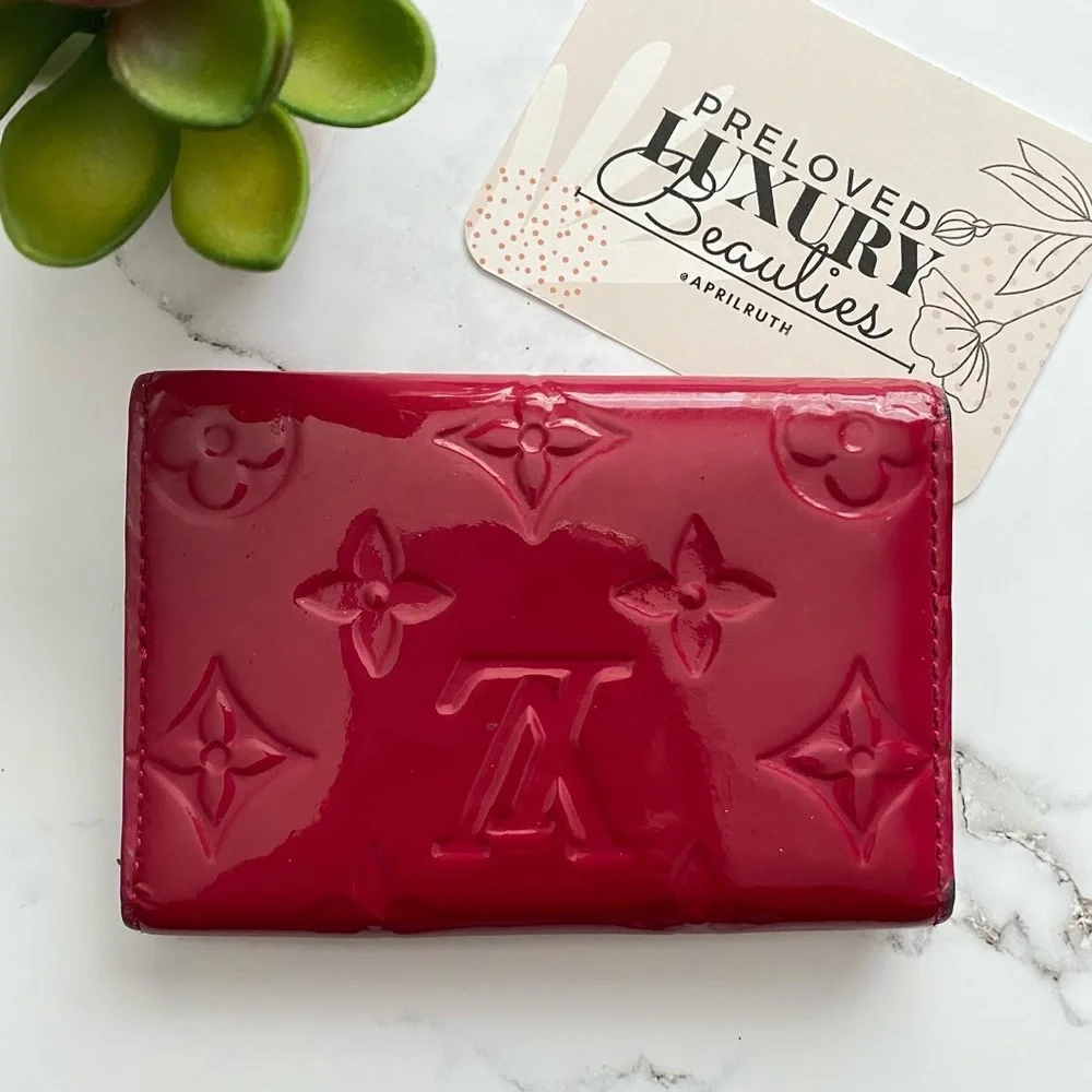 ❌SOLD❌ Louis Vuitton 6 Key Holder - Vernis Leather (Fuchsia/Red?) - Picture 2 of 9